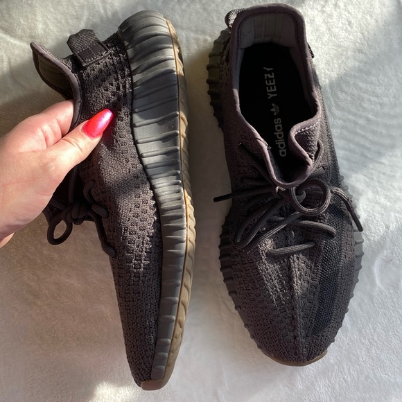 Cinder Adidas Yeezy Boost 350 V2 - Picture 4 of 13